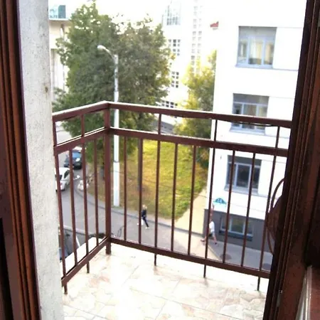 Leningradskaya 5 *